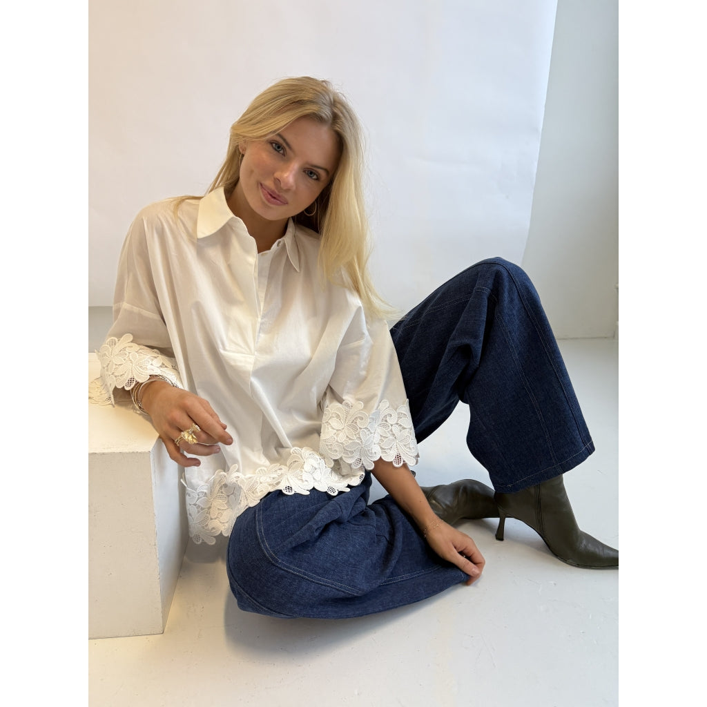 Continue Klara Emb. Shirt