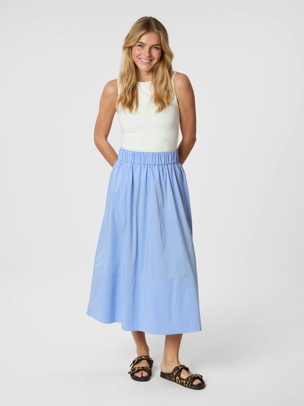 Neo Noir Yara Poplin Skirt (+Farver)