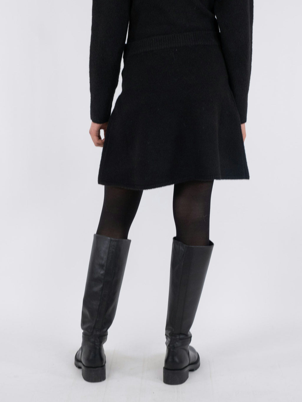 Neo Noir Gisa Knit Skirt (+Farver)