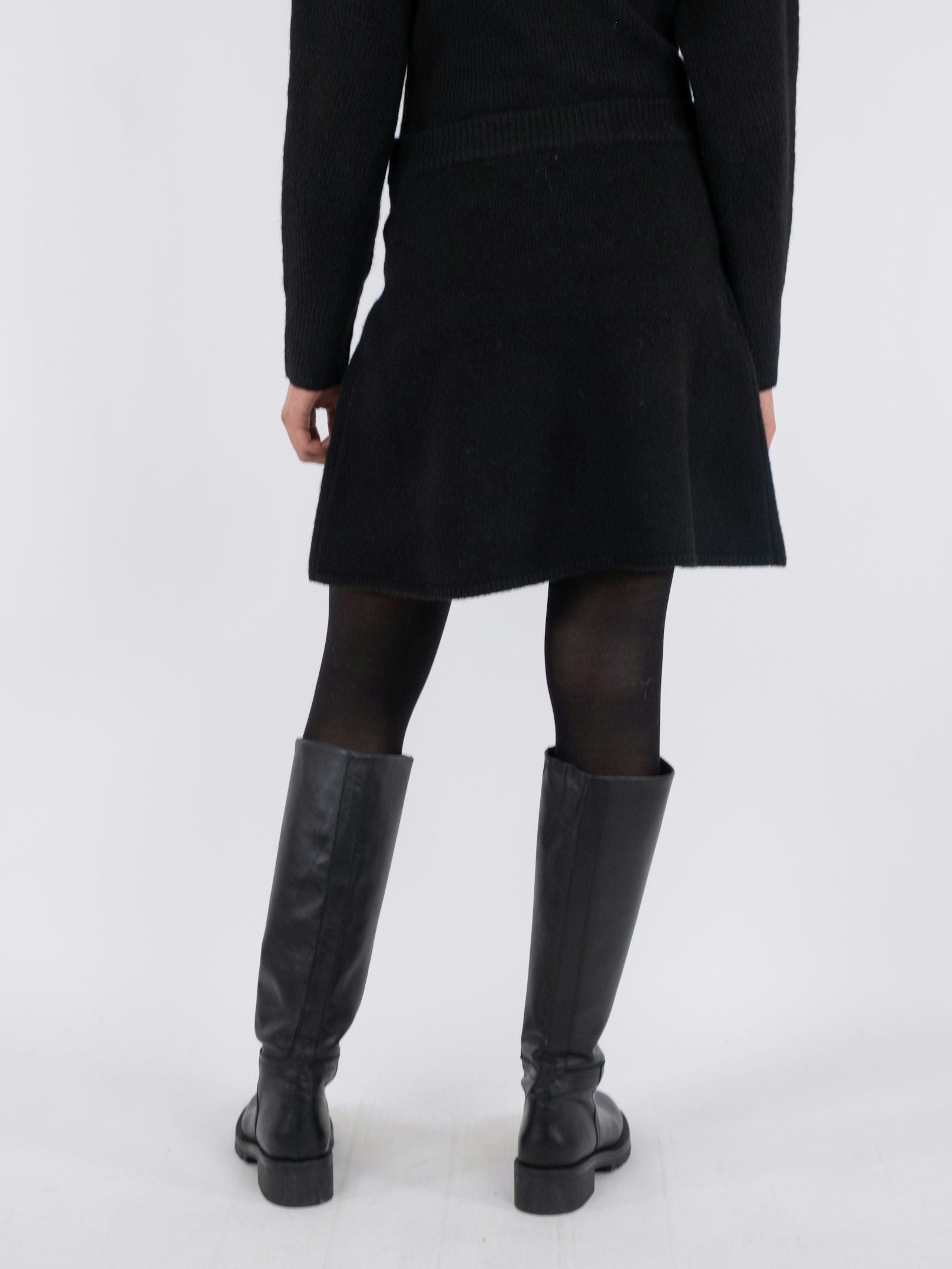 Neo Noir Gisa Knit Skirt (+Farver)