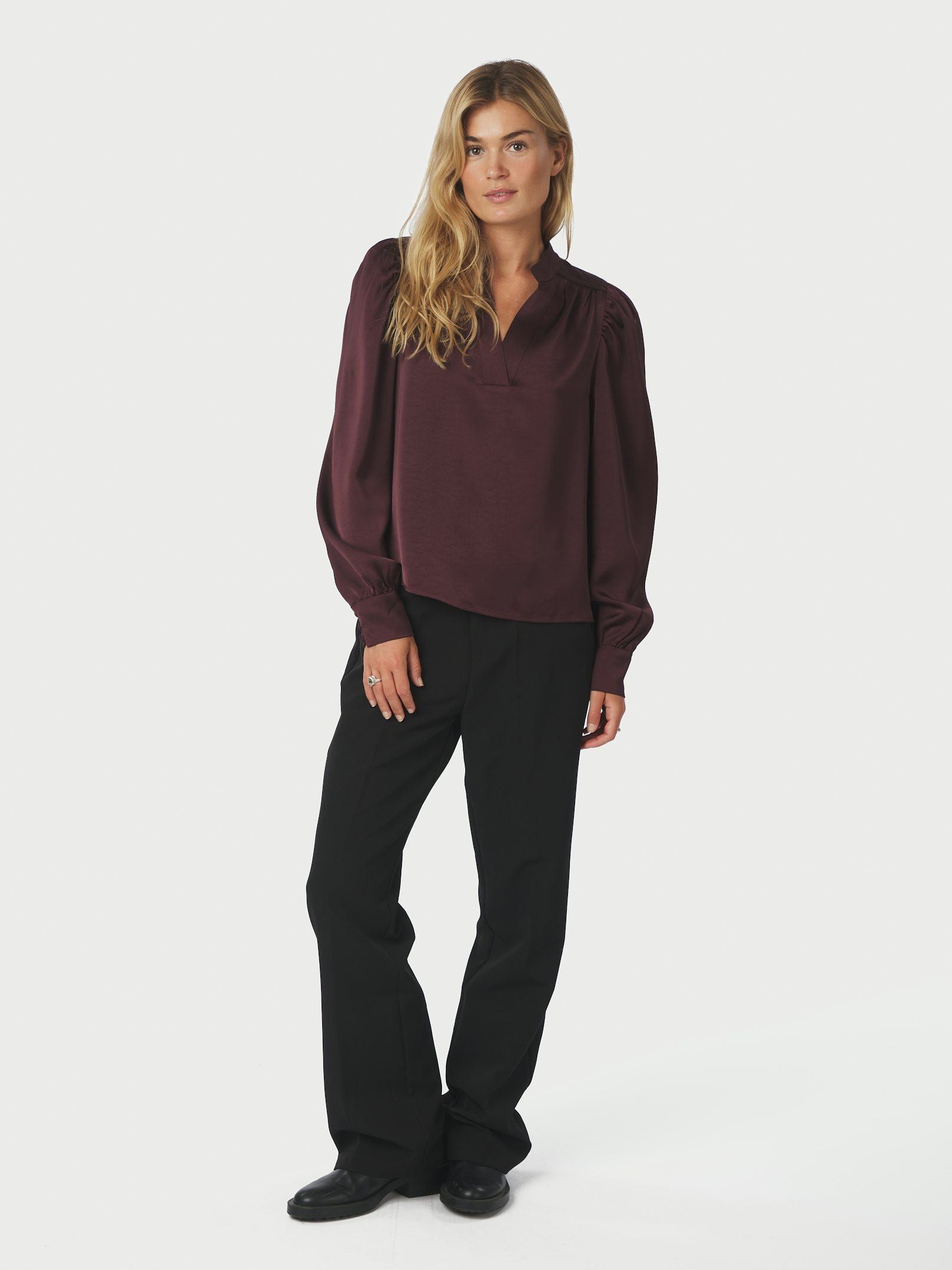 Neo Noir Rosslyn Heavy Sateen Blouse(+Farver)
