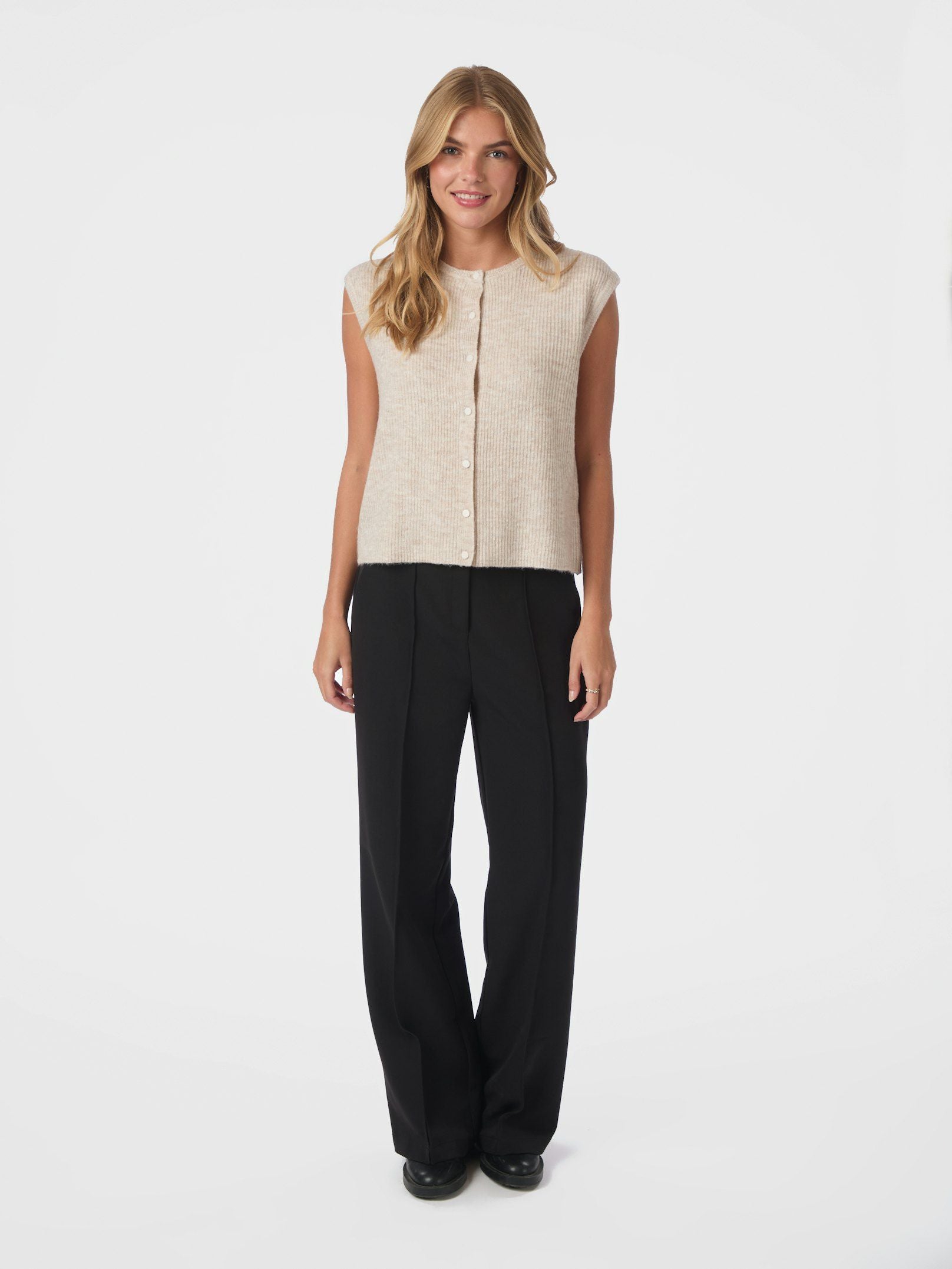 Neo Noir Everest Knit Vest