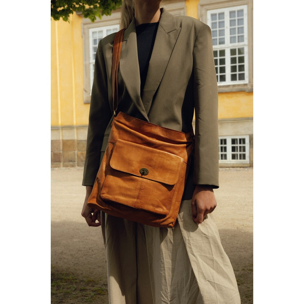 BAG LARGE  RE.DESIGNED BY DIXIE (+FARVER)