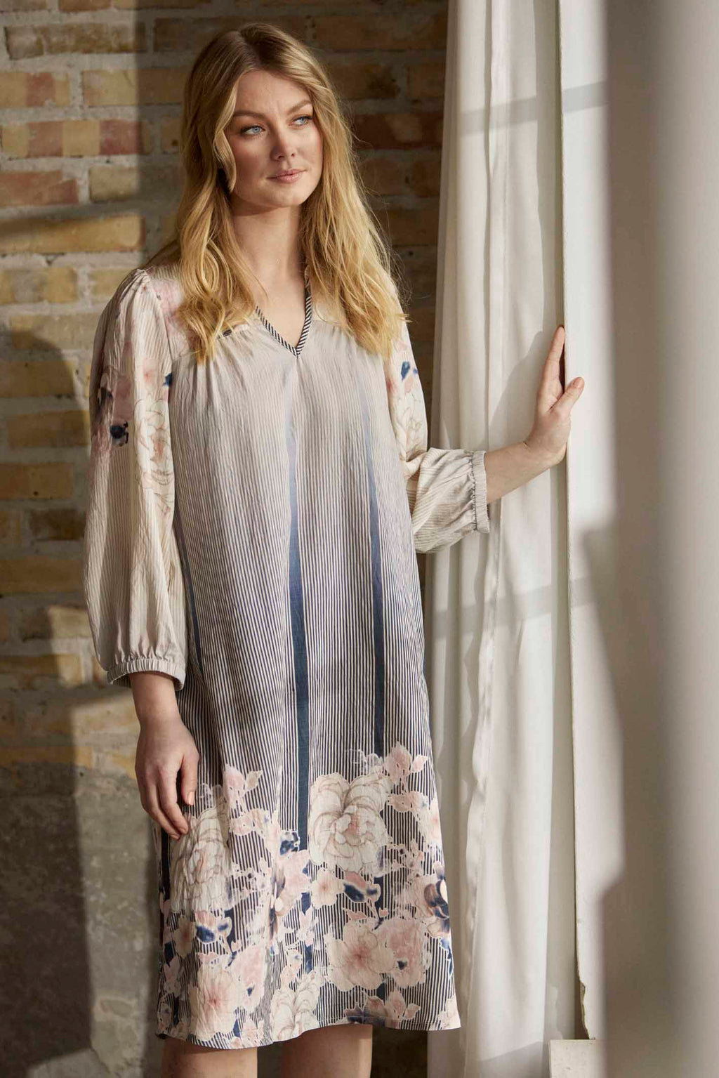 In Front Elva Dress