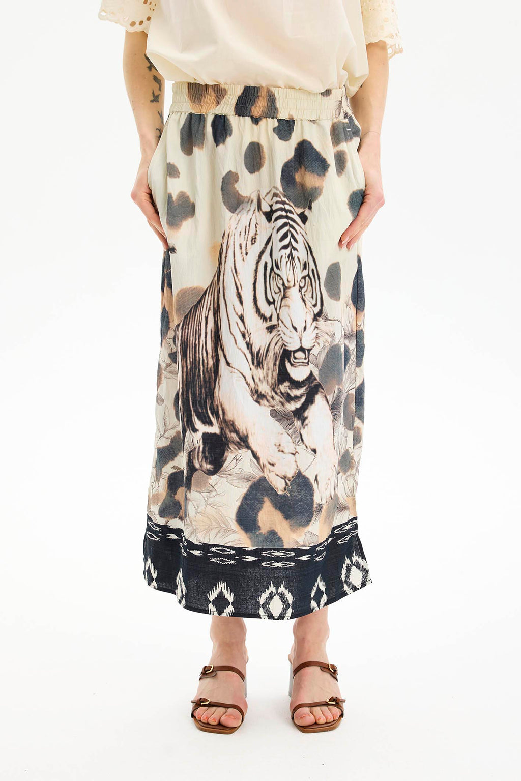 In Front Wilma Skirt