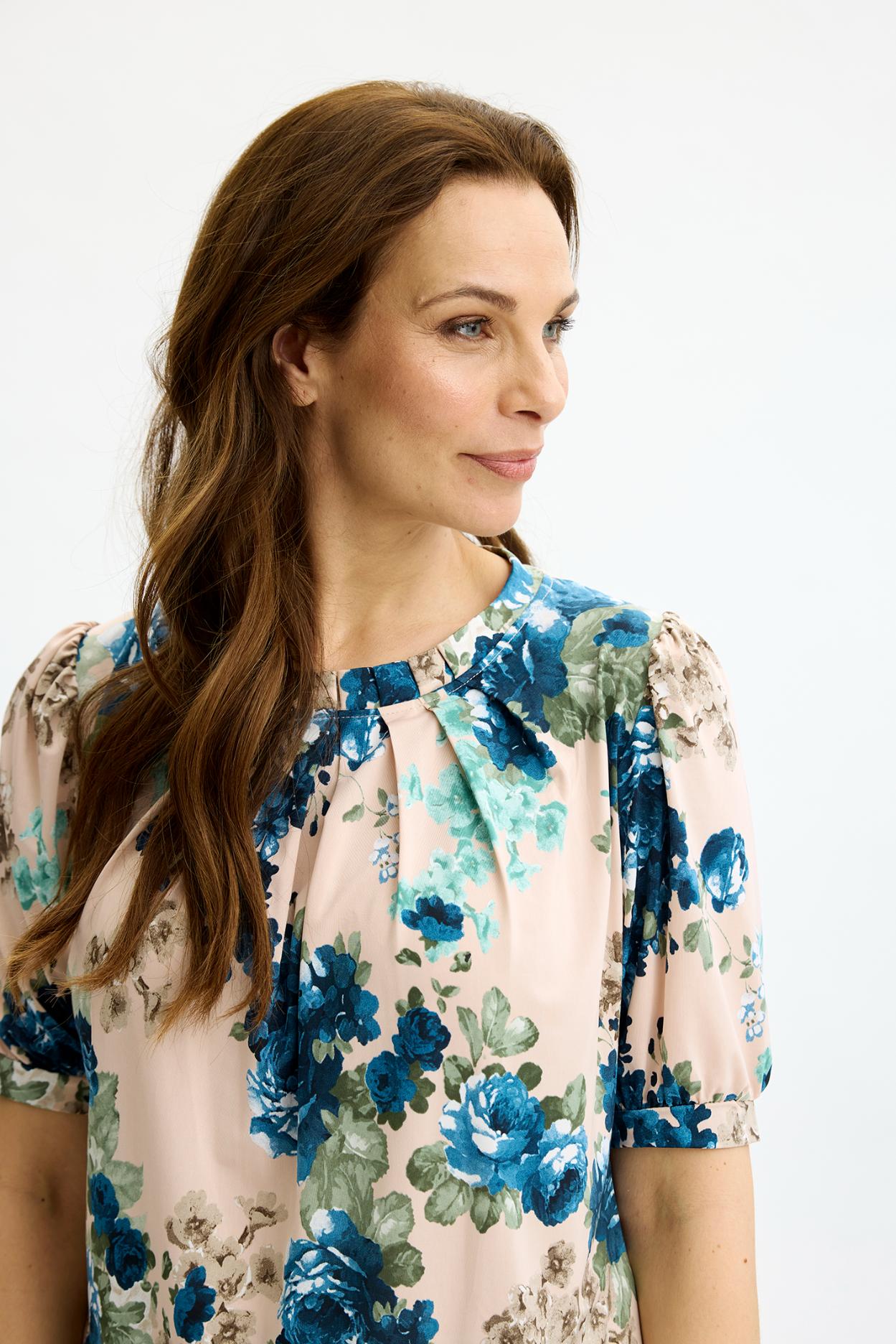 In front Grazia Blouse