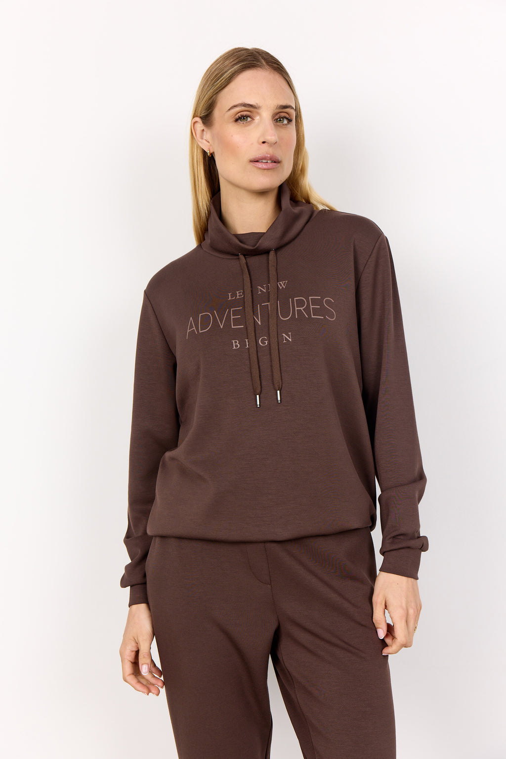 Soya Banu 248 Sweatshirt (+Farver)
