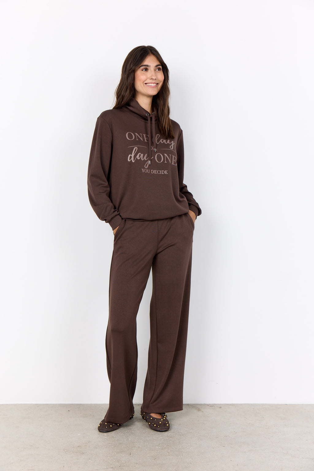 Soya Banu 256 Sweatshirt (+ Farver)