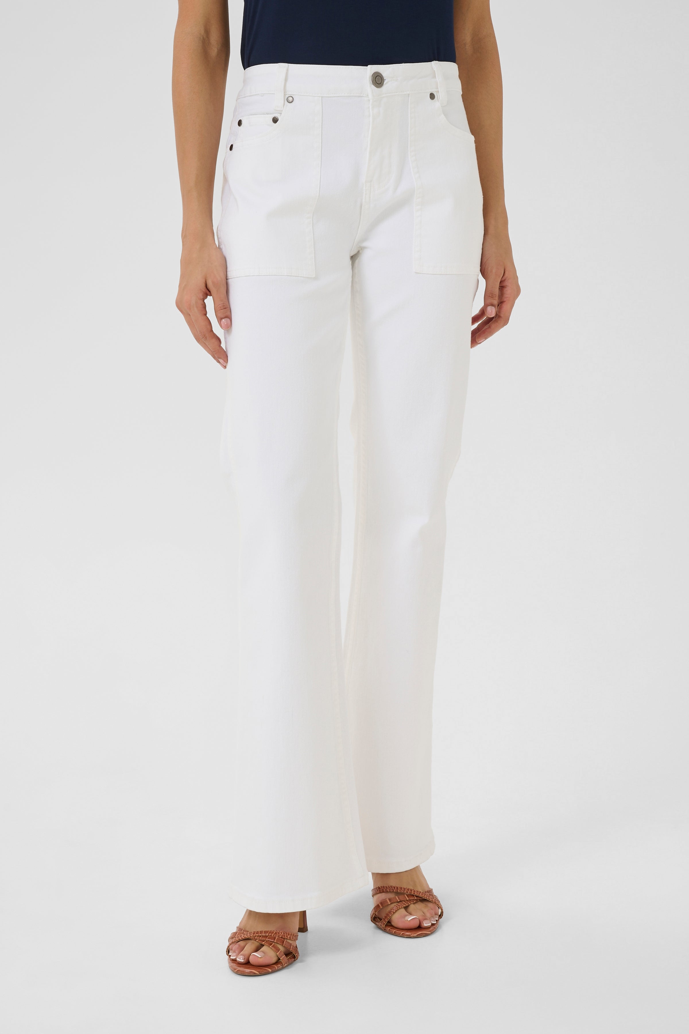 Culture Hailey Ami Flare Jeans