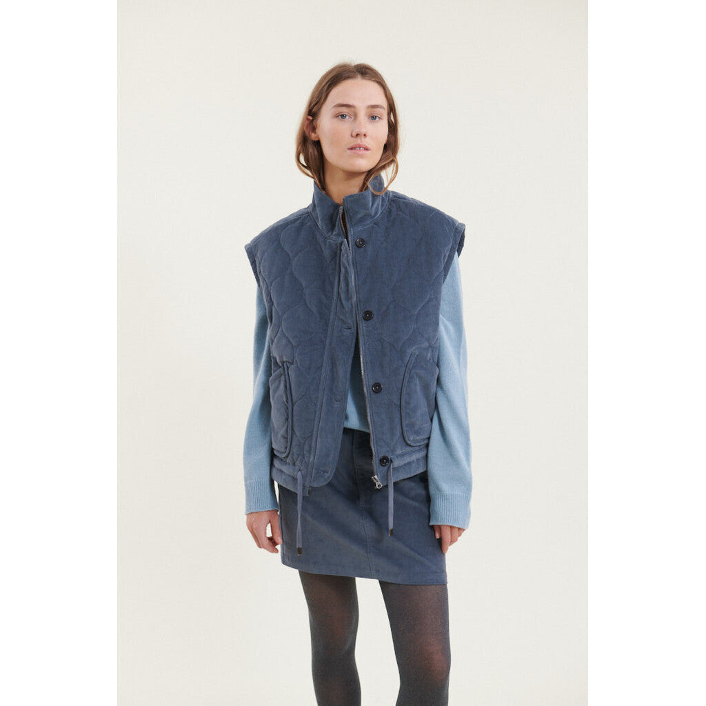 basicapparel Jeny Vest