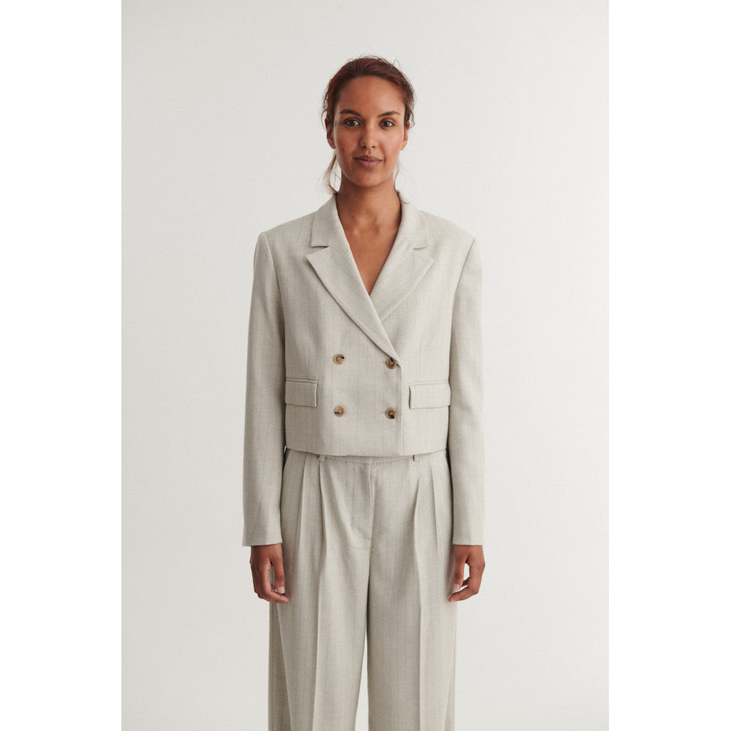 basicapparel Radi Short Jacket