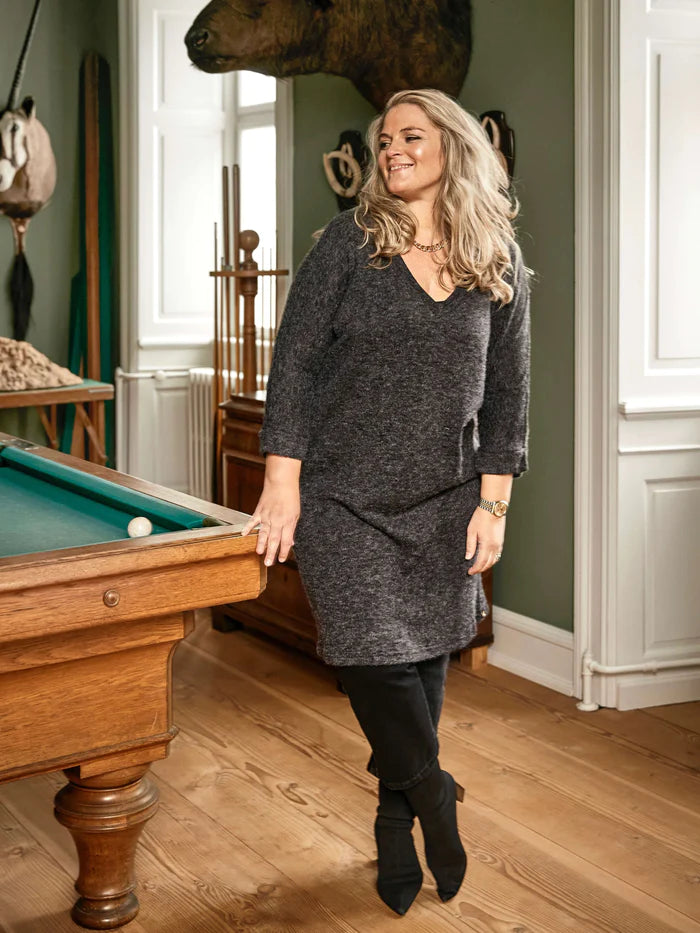 Zoey Kenley Knit Dress (+Farver)
