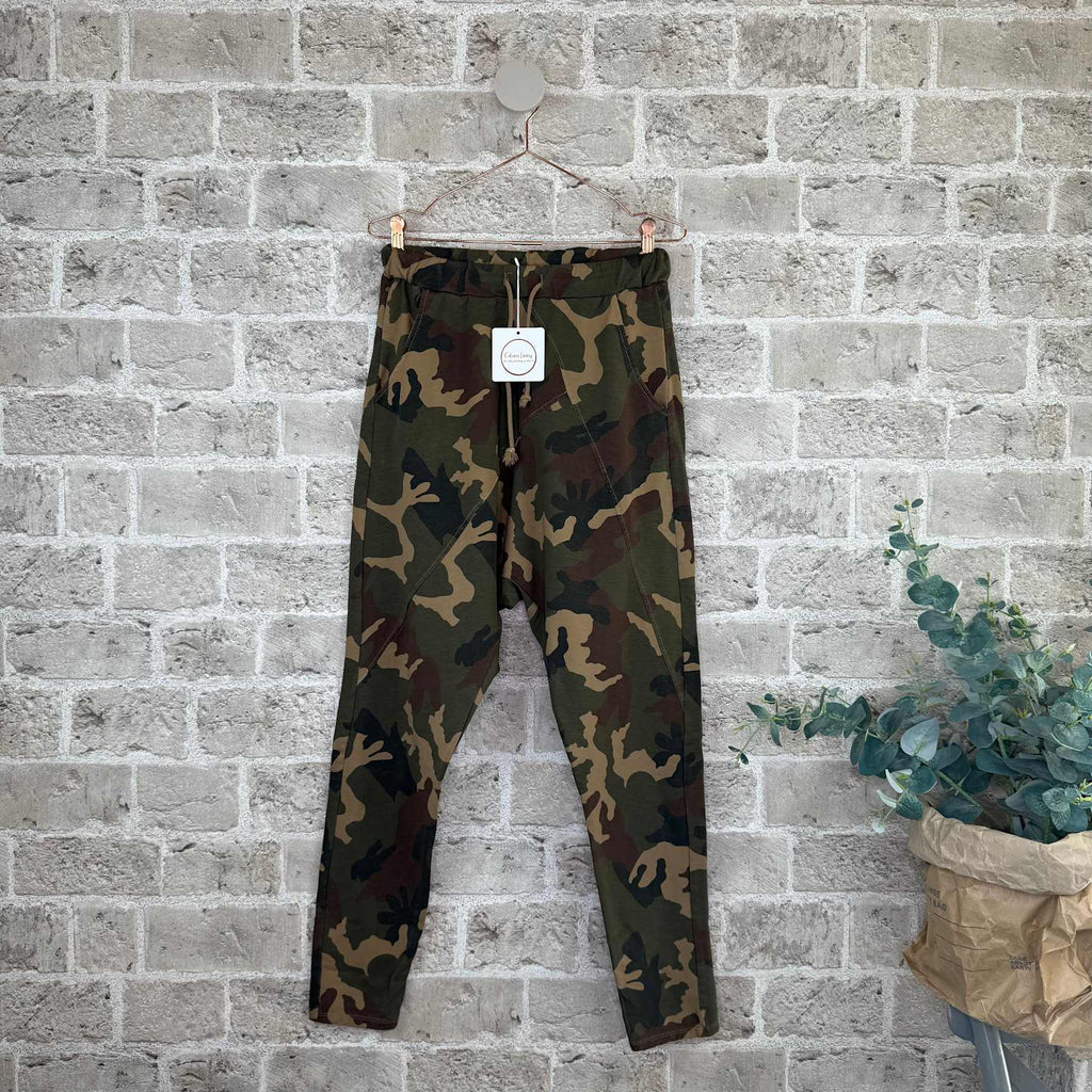 Cabana Living Baggy Camo Pant