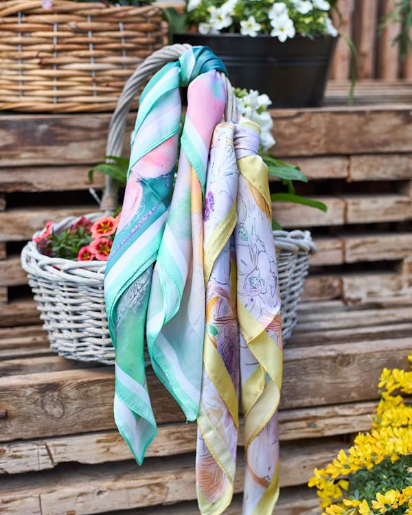Black Colour Picnic Mini Scarf