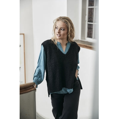 Zoey Emmy Vest