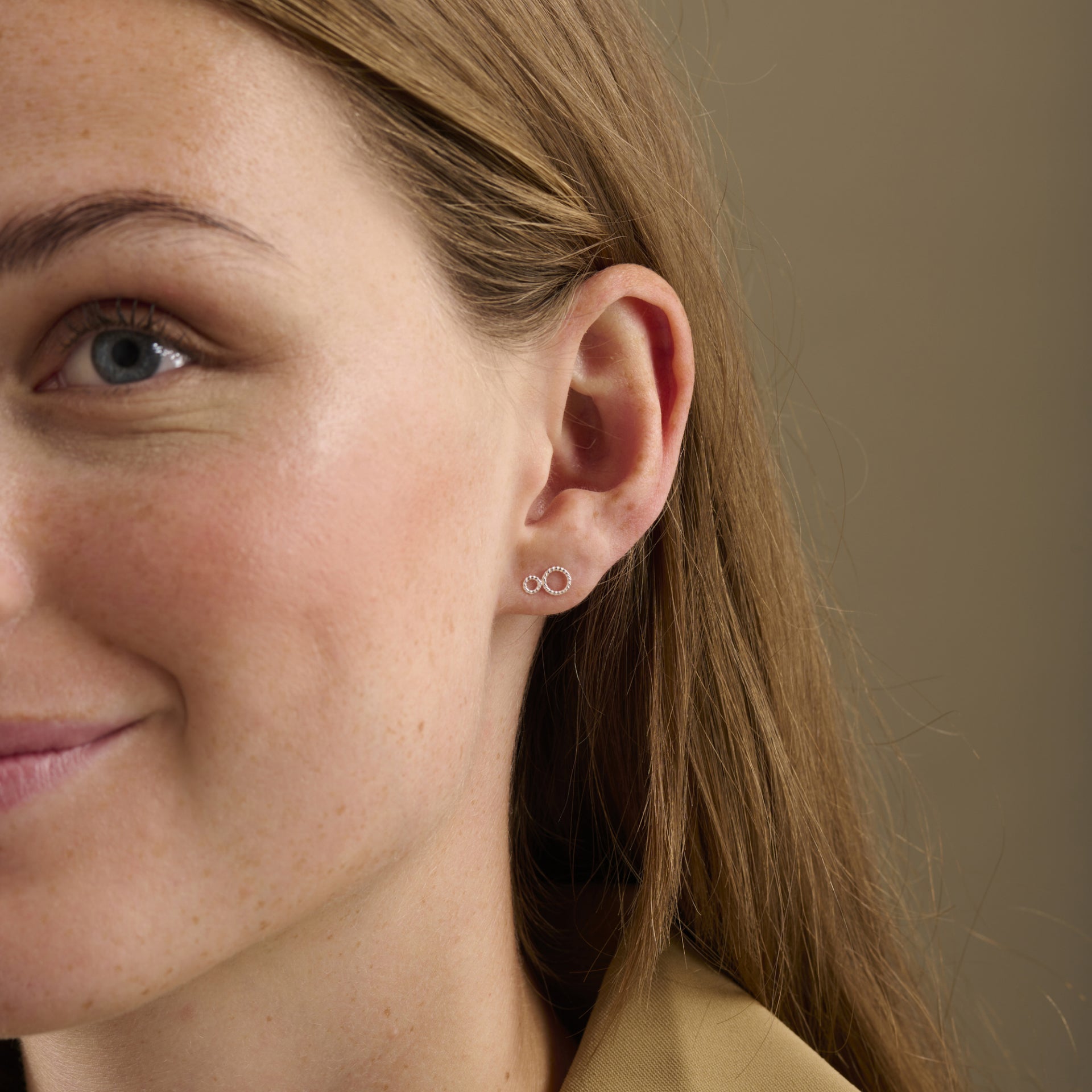 Pernille Corydon Twisted Earstick (+Farver)