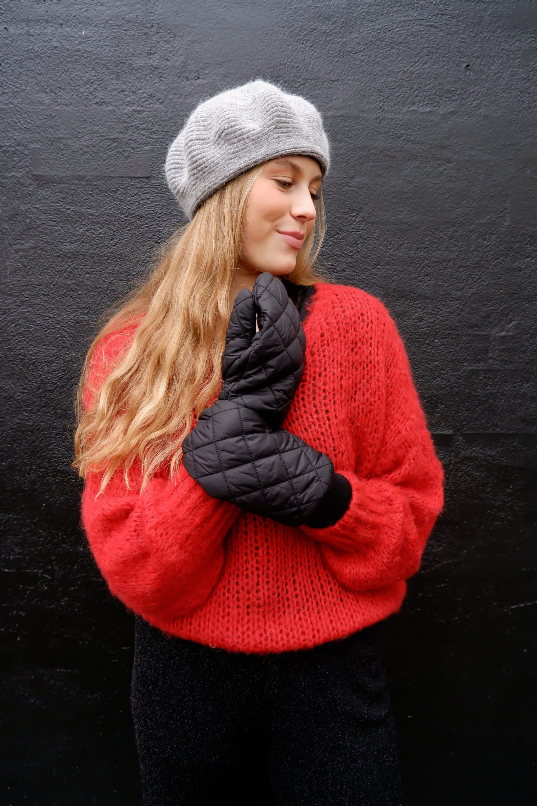 Black Colour Amy Baret Hat