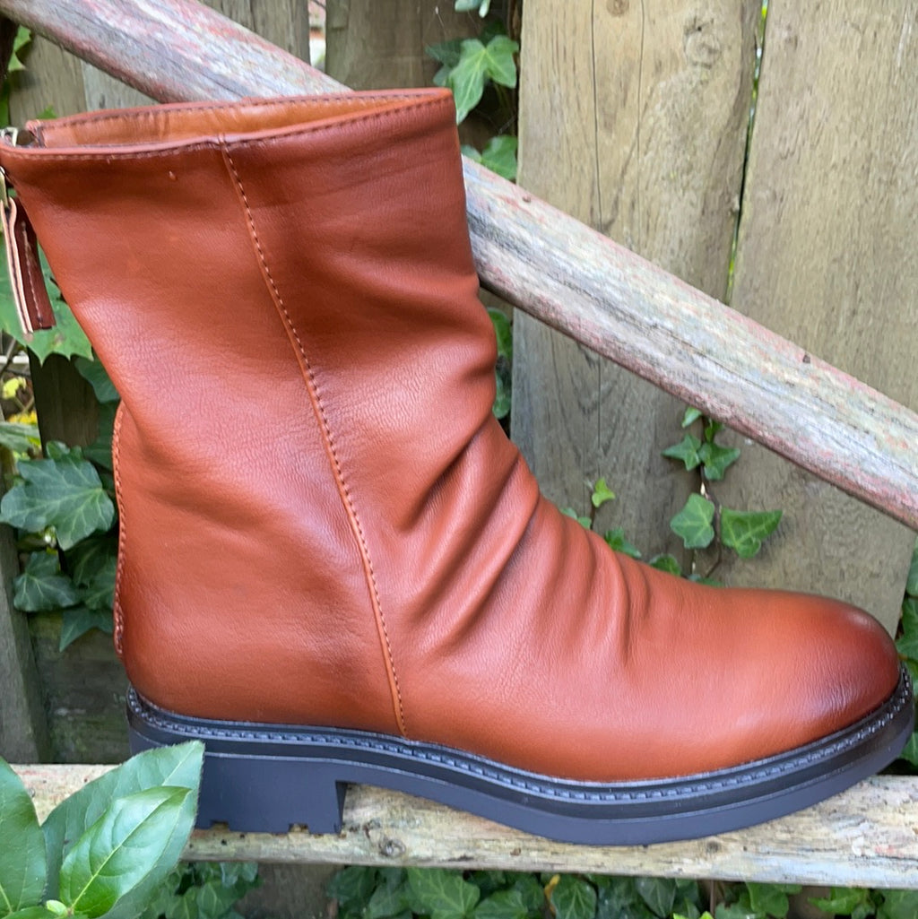 Sara Boot