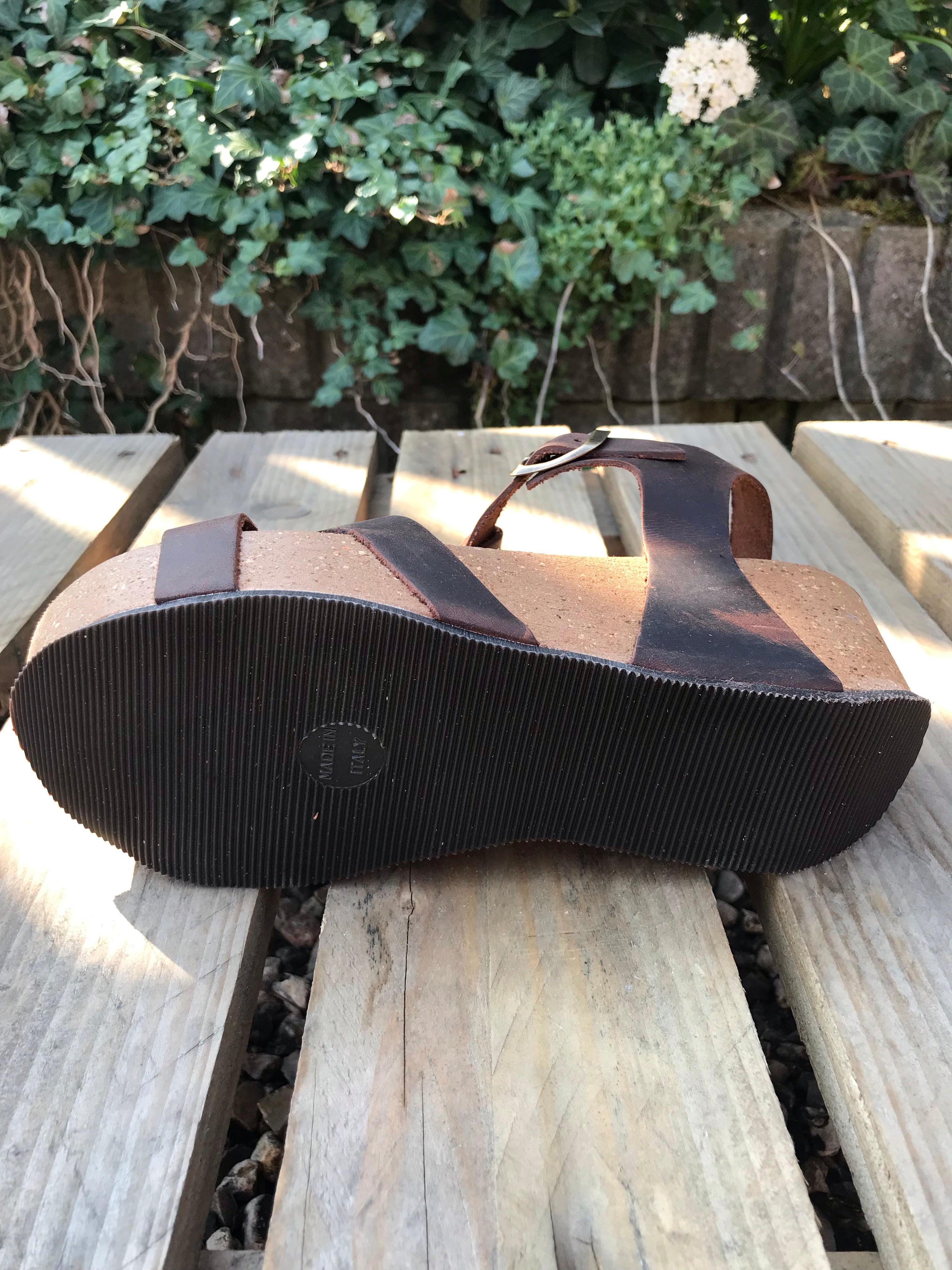 SANDAL T-KRYDS BELLA MODA (+FARVER)  Seminkjole