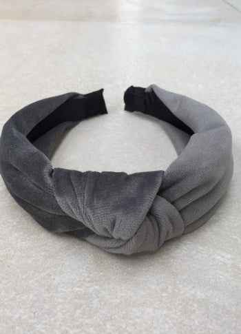 HAIRBAND THREE M - (+FARVER)  Seminkjole