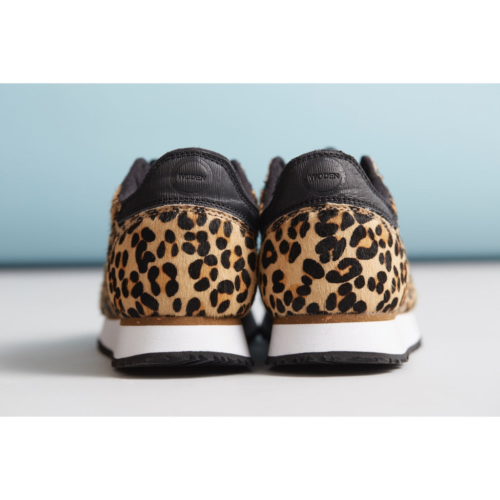 YDUN PONY SNEAKERS - WODEN  Seminkjole